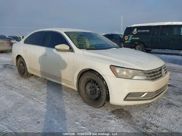 1VWAS7A39GC022259 2016 VOLKSWAGEN PASSAT - Image 1