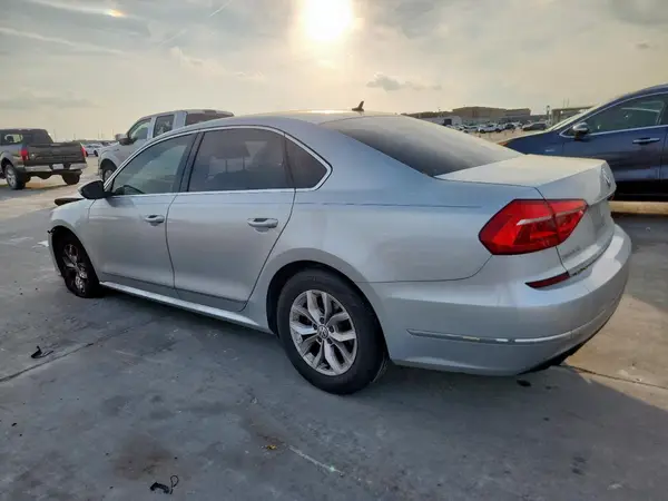 1VWAS7A39GC033973 2016 VOLKSWAGEN PASSAT - Image 2