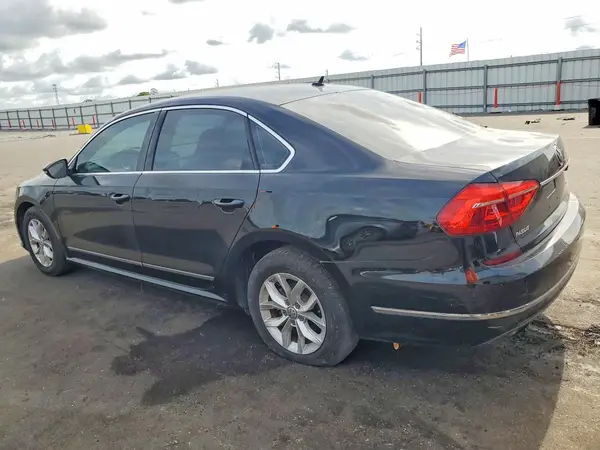 1VWAS7A39GC035562 2016 VOLKSWAGEN PASSAT - Image 2