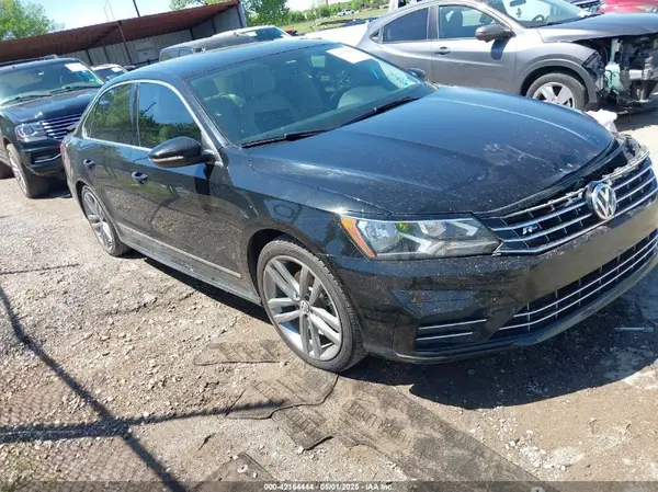 1VWAS7A39GC065807 2016 VOLKSWAGEN PASSAT - Image 1