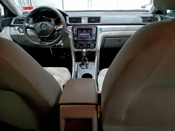 1VWAS7A3XGC050913 2016 VOLKSWAGEN PASSAT - Image 8