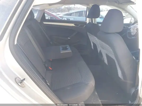1VWAS7A3XGC051124 2016 VOLKSWAGEN PASSAT - Image 8