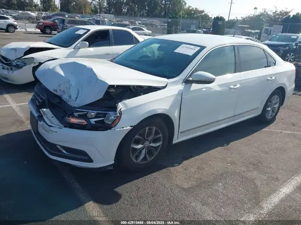 1VWAT7A30GC002625 2016 VOLKSWAGEN PASSAT - Image 2