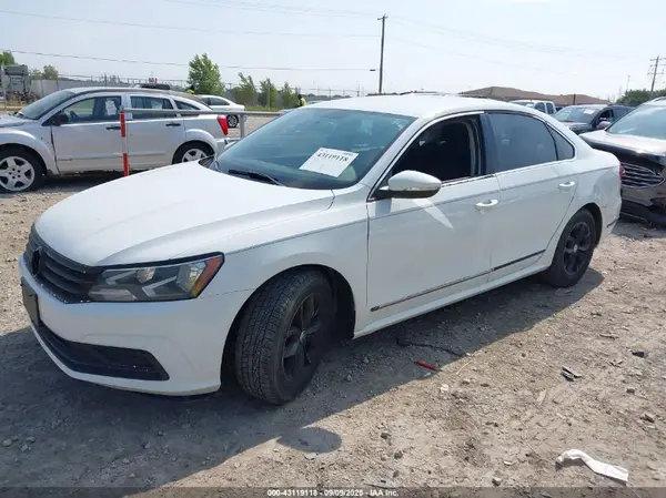 1VWAT7A30GC005315 2016 VOLKSWAGEN PASSAT - Image 2