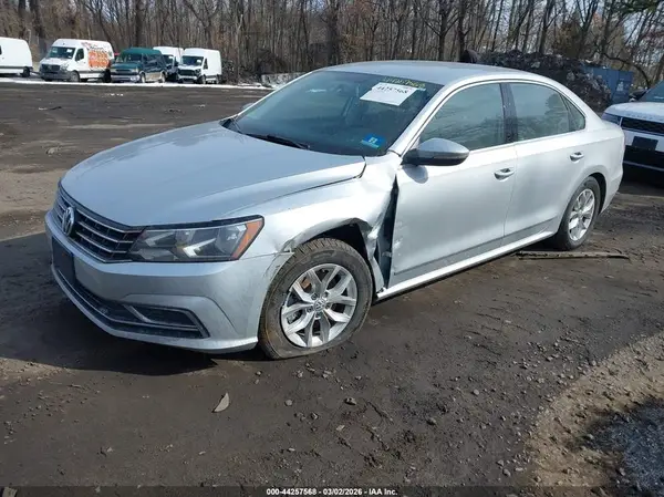 1VWAT7A30GC011115 2016 VOLKSWAGEN PASSAT - Image 2