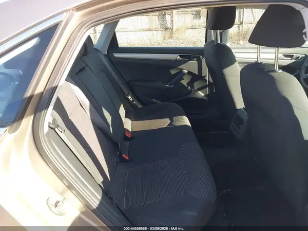 1VWAT7A30GC011180 2016 VOLKSWAGEN PASSAT - Image 8
