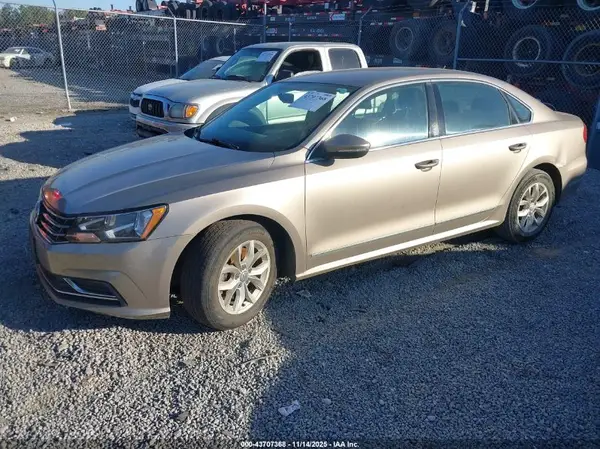 1VWAT7A30GC020641 2016 VOLKSWAGEN PASSAT - Image 2