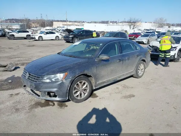 1VWAT7A30GC020767 2016 VOLKSWAGEN PASSAT - Image 2
