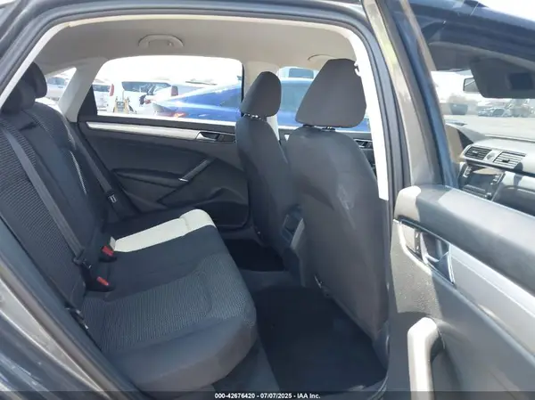 1VWAT7A30GC021756 2016 VOLKSWAGEN PASSAT - Image 8