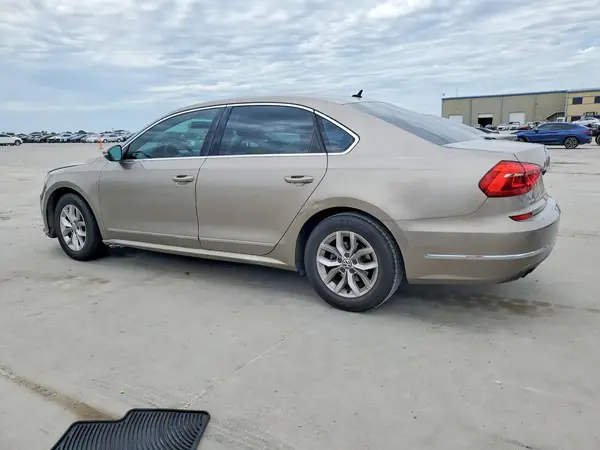 1VWAT7A30GC022731 2016 VOLKSWAGEN PASSAT - Image 2