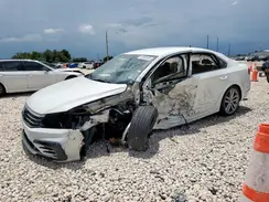 1VWAT7A30GC030389 2016 VOLKSWAGEN PASSAT