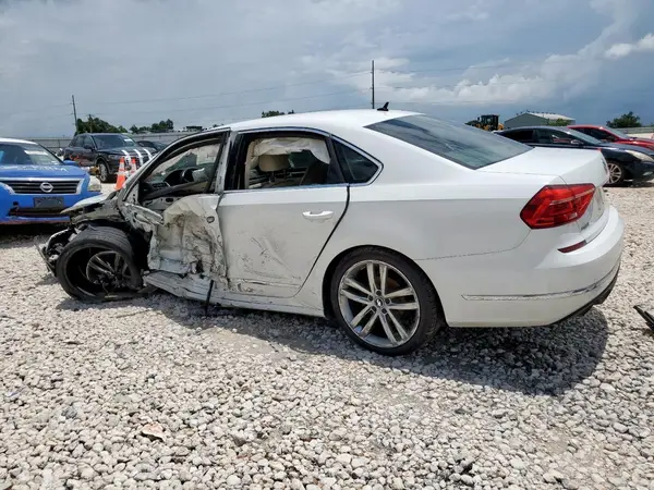 1VWAT7A30GC030389 2016 VOLKSWAGEN PASSAT - Image 2
