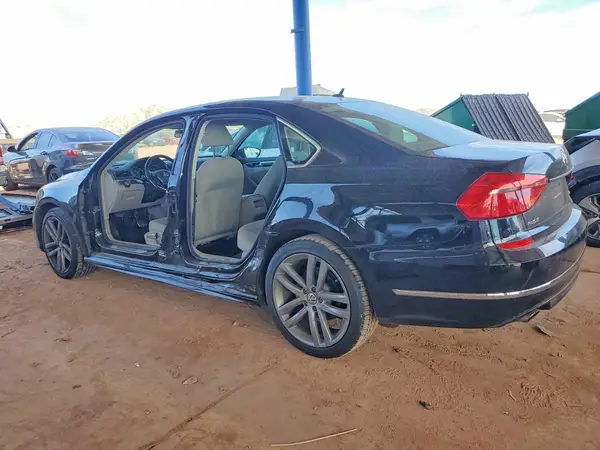 1VWAT7A30GC036029 2016 VOLKSWAGEN PASSAT - Image 2