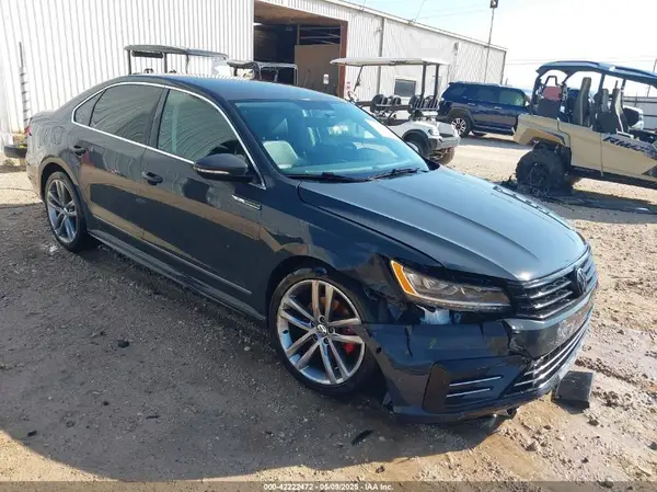 1VWAT7A30GC036676 2016 VOLKSWAGEN PASSAT - Image 1