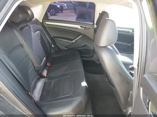 1VWAT7A30GC036676 2016 VOLKSWAGEN PASSAT - Image 8