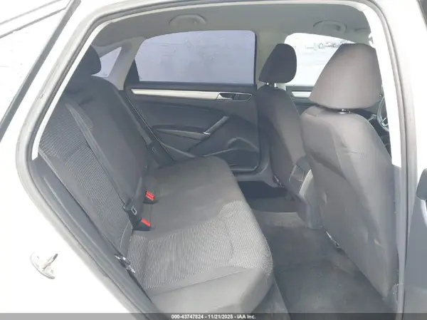 1VWAT7A30GC036807 2016 VOLKSWAGEN PASSAT - Image 8