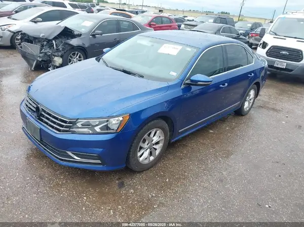 1VWAT7A30GC038976 2016 VOLKSWAGEN PASSAT - Image 2