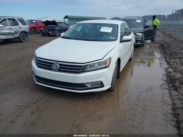 1VWAT7A30GC051307 2016 VOLKSWAGEN PASSAT - Image 2
