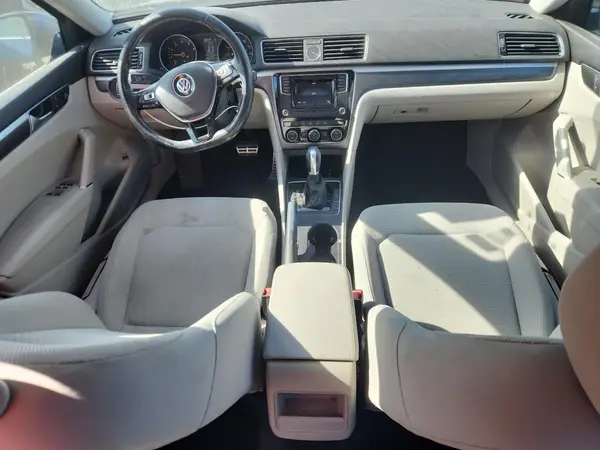 1VWAT7A30GC052585 2016 VOLKSWAGEN PASSAT - Image 8