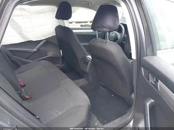 1VWAT7A30GC054210 2016 VOLKSWAGEN PASSAT - Image 8
