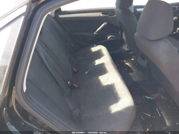 1VWAT7A30GC054675 2016 VOLKSWAGEN PASSAT - Image 8