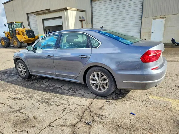 1VWAT7A30GC058998 2016 VOLKSWAGEN PASSAT - Image 2