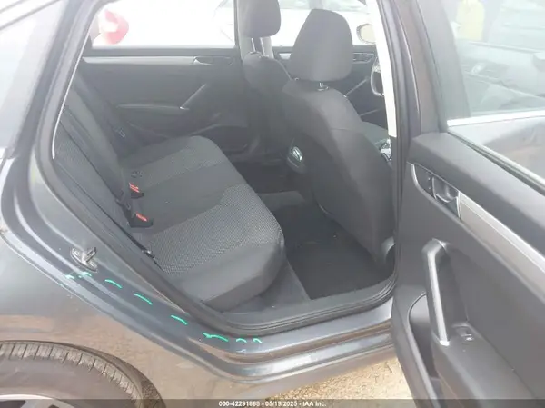1VWAT7A30GC059925 2016 VOLKSWAGEN PASSAT - Image 8