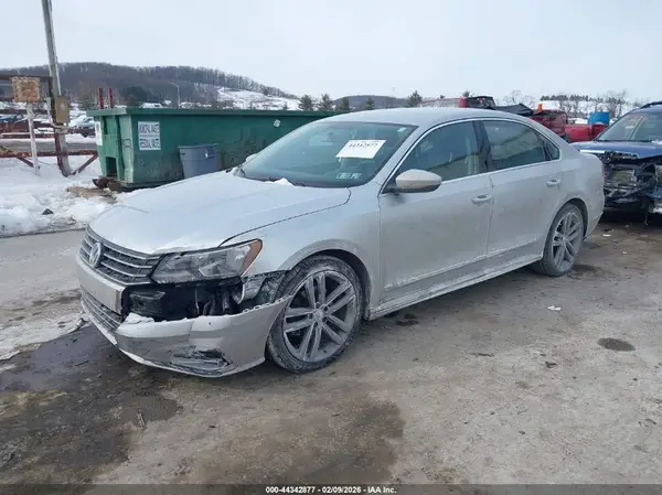 1VWAT7A30GC061108 2016 VOLKSWAGEN PASSAT - Image 2