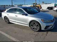 1VWAT7A30GC061805 2016 VOLKSWAGEN PASSAT