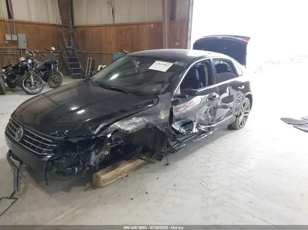 1VWAT7A30GC068558 2016 VOLKSWAGEN PASSAT - Image 2