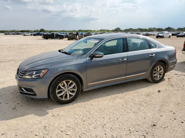 1VWAT7A30HC004103 2017 VOLKSWAGEN PASSAT - Image 1