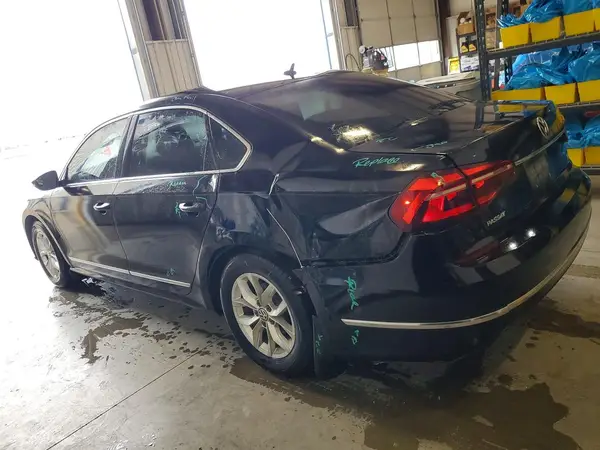 1VWAT7A30HC004148 2017 VOLKSWAGEN PASSAT - Image 2