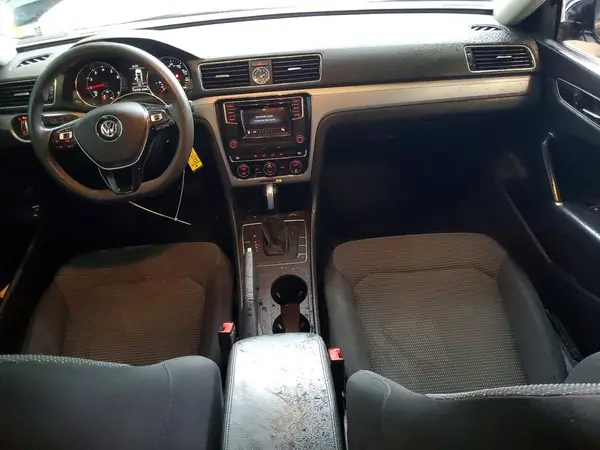 1VWAT7A30HC004148 2017 VOLKSWAGEN PASSAT - Image 8