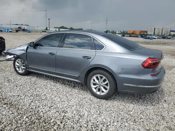 1VWAT7A30HC004568 2017 VOLKSWAGEN PASSAT - Image 2