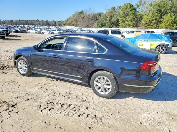 1VWAT7A30HC006918 2017 VOLKSWAGEN PASSAT - Image 2