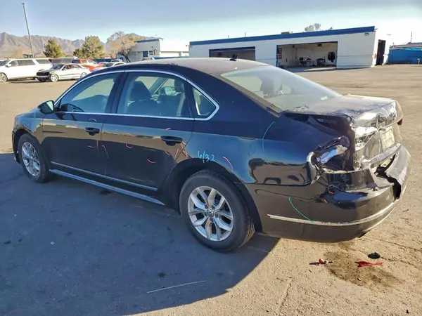 1VWAT7A30HC009513 2017 VOLKSWAGEN PASSAT - Image 2
