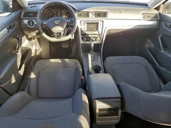 1VWAT7A30HC009513 2017 VOLKSWAGEN PASSAT - Image 8