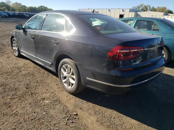 1VWAT7A30HC012122 2017 VOLKSWAGEN PASSAT - Image 2