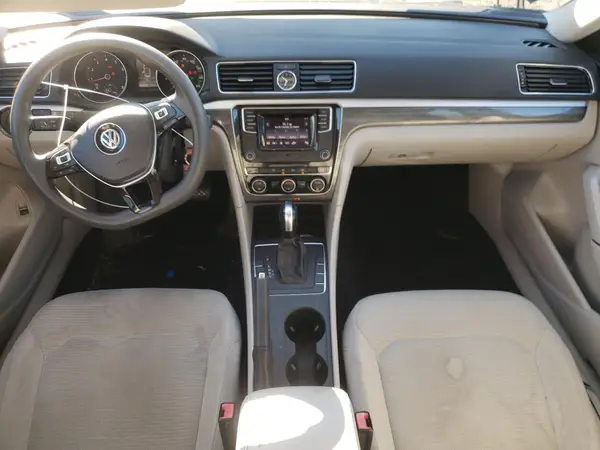 1VWAT7A30HC012122 2017 VOLKSWAGEN PASSAT - Image 8