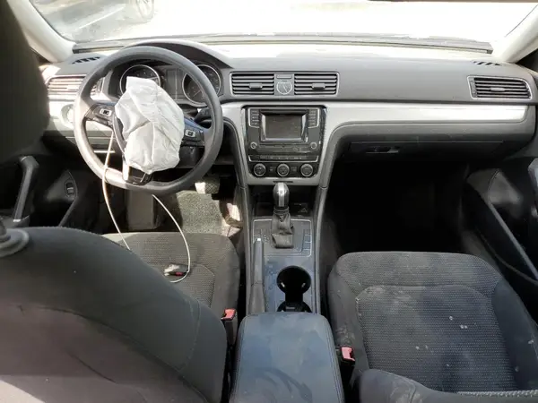 1VWAT7A30HC012170 2017 VOLKSWAGEN PASSAT - Image 8