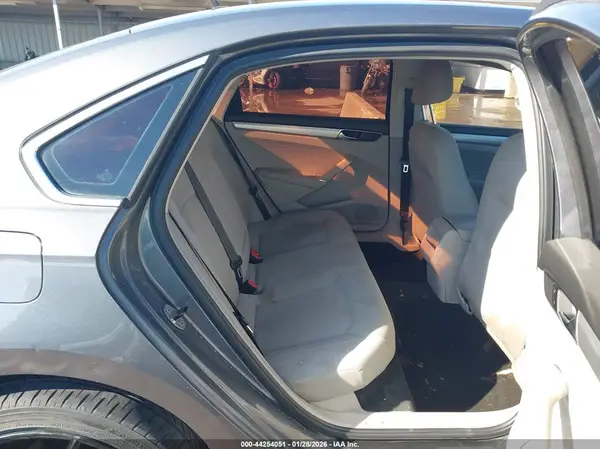 1VWAT7A30HC017272 2017 VOLKSWAGEN PASSAT - Image 8