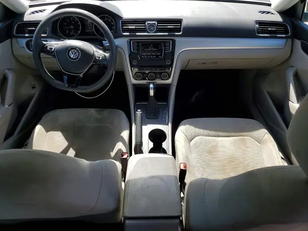1VWAT7A30HC023038 2017 VOLKSWAGEN PASSAT - Image 8