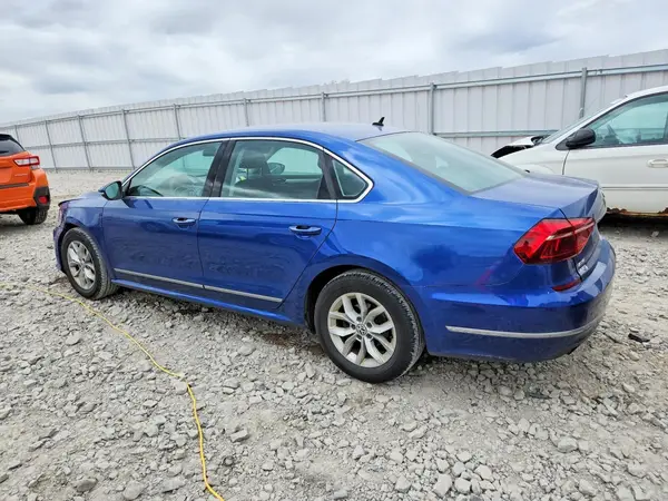 1VWAT7A30HC026201 2017 VOLKSWAGEN PASSAT - Image 2