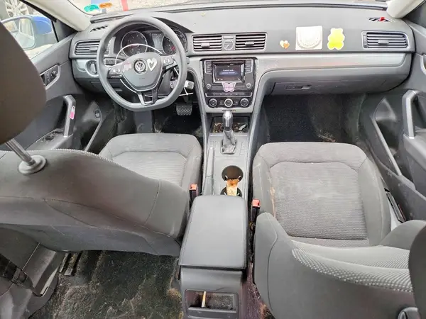 1VWAT7A30HC026201 2017 VOLKSWAGEN PASSAT - Image 8