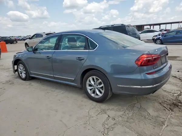 1VWAT7A30HC028143 2017 VOLKSWAGEN PASSAT - Image 2