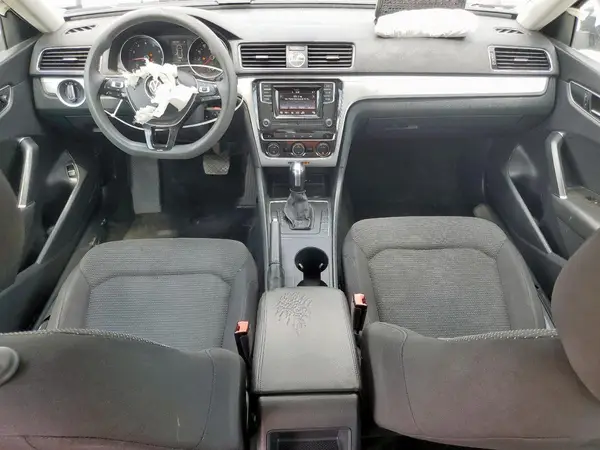 1VWAT7A30HC028143 2017 VOLKSWAGEN PASSAT - Image 8