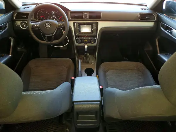 1VWAT7A30HC029504 2017 VOLKSWAGEN PASSAT - Image 8