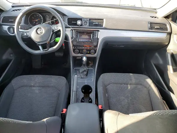 1VWAT7A30HC035948 2017 VOLKSWAGEN PASSAT - Image 8
