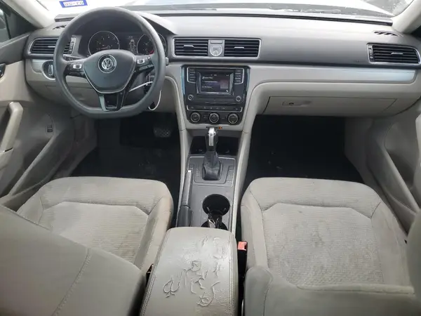 1VWAT7A30HC048893 2017 VOLKSWAGEN PASSAT - Image 8