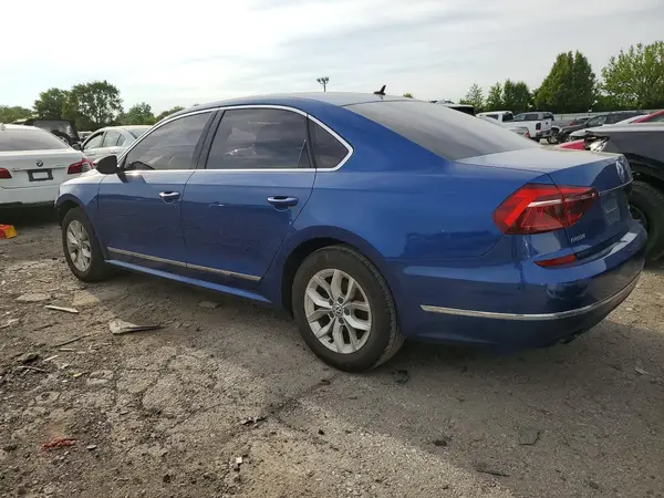 1VWAT7A30HC050580 2017 VOLKSWAGEN PASSAT - Image 2